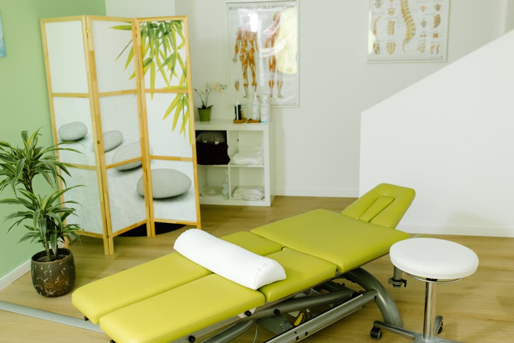 Behandlungsraum der Massagepraxis in Bergheim