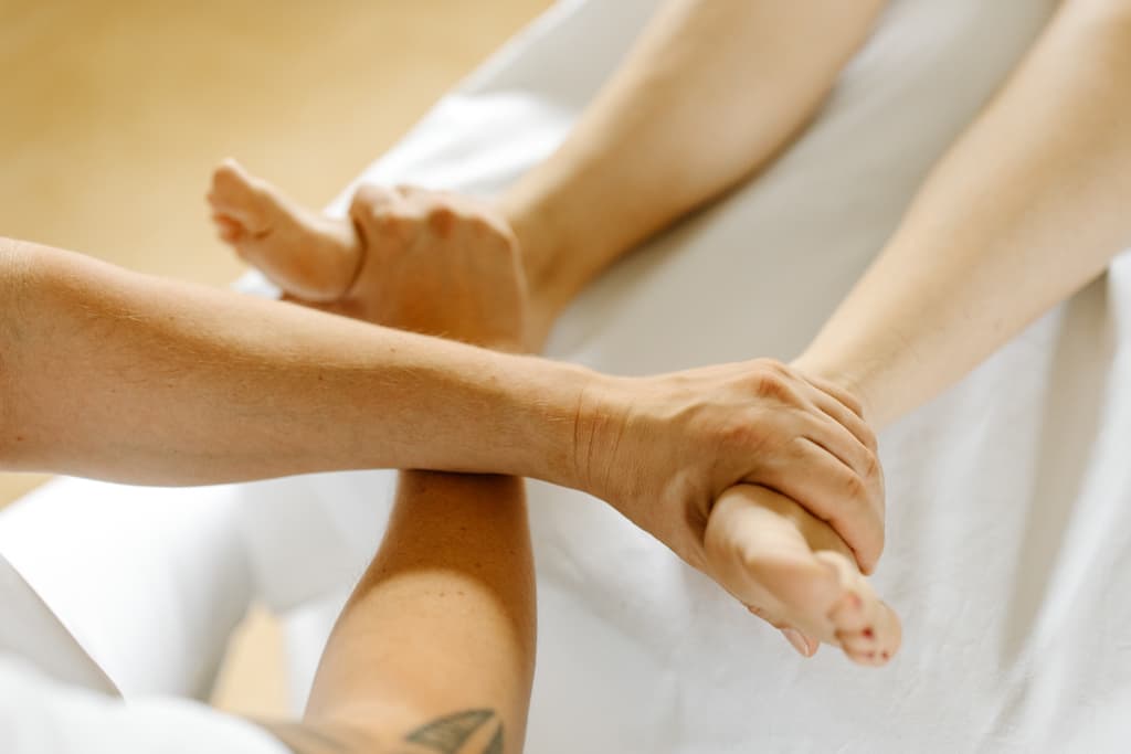 Fußreflexzonenmassage – Behandlung bei Markus Zechmann (1 von 2)